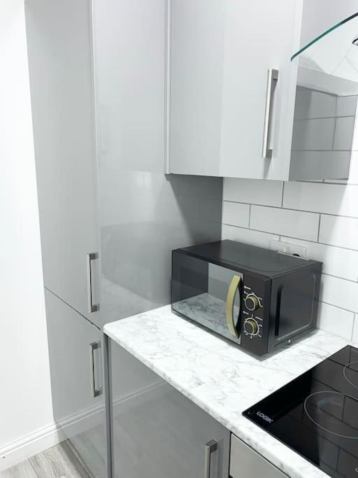 Modern Studio Near Nec With Free Parking - Prime Location Sheldon  Bagian luar foto