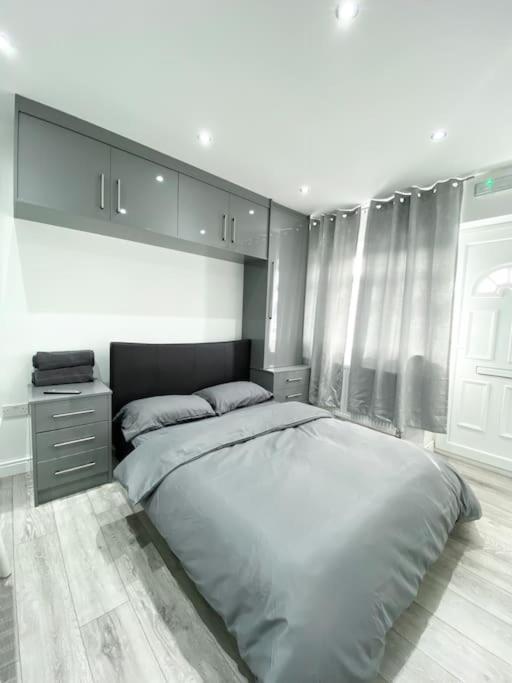 Modern Studio Near Nec With Free Parking - Prime Location Sheldon  Bagian luar foto